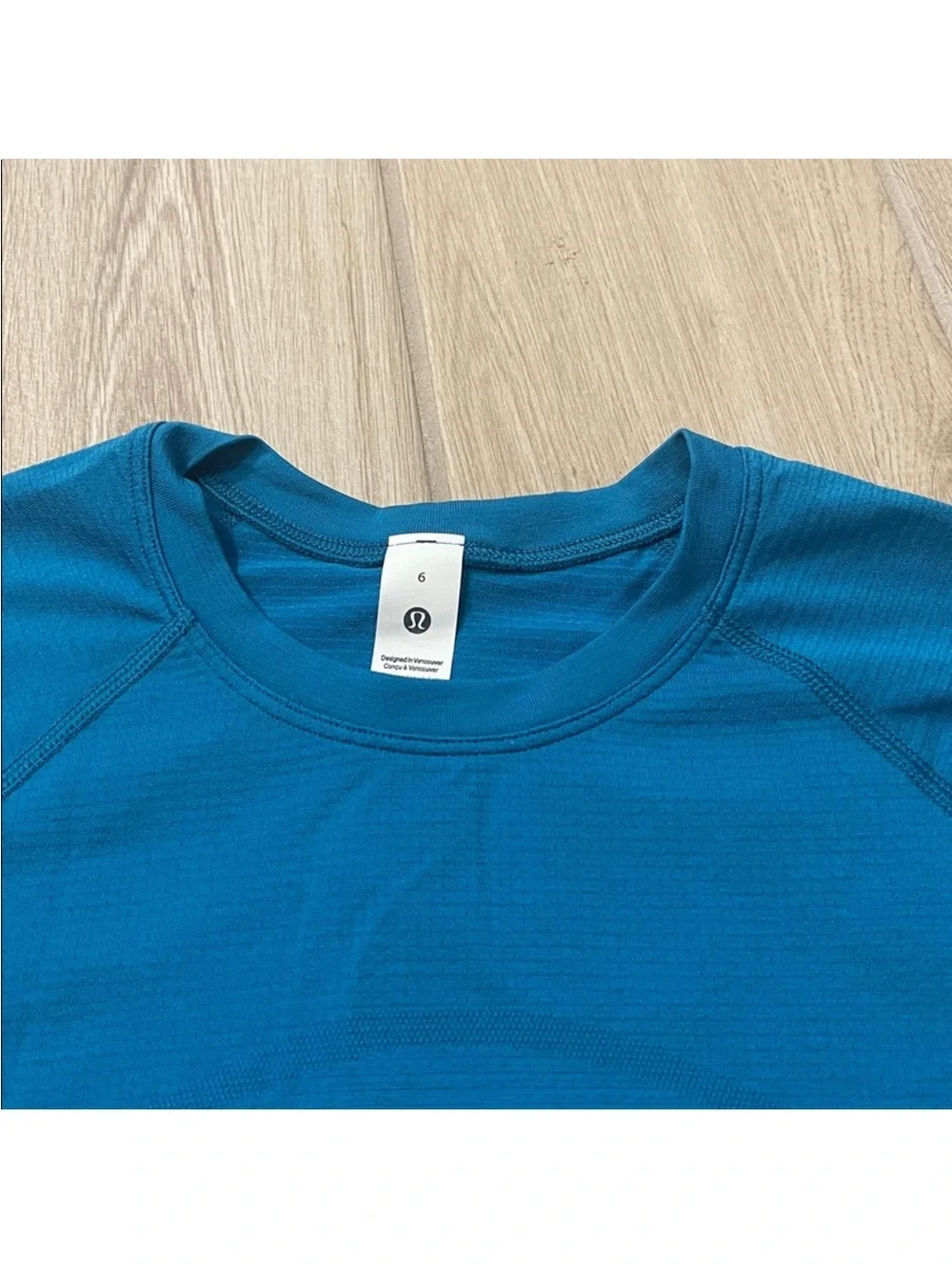 Lululemon Swiftly Tech Cropped Short Sleeve Shirt 2.0 Hawaiian Blue Sz 6